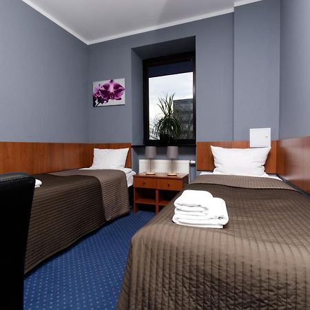 Hotel Level Rypin 外观 照片