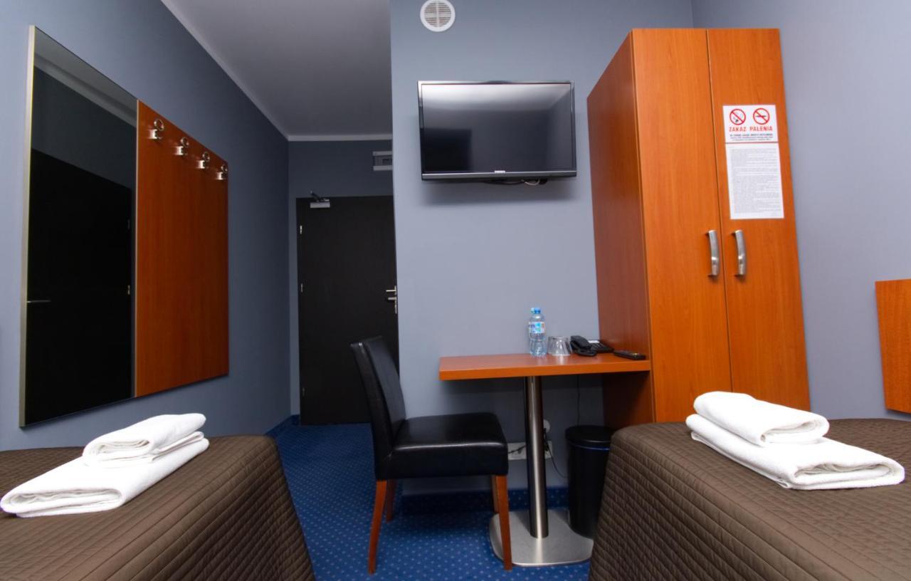 Hotel Level Rypin 外观 照片